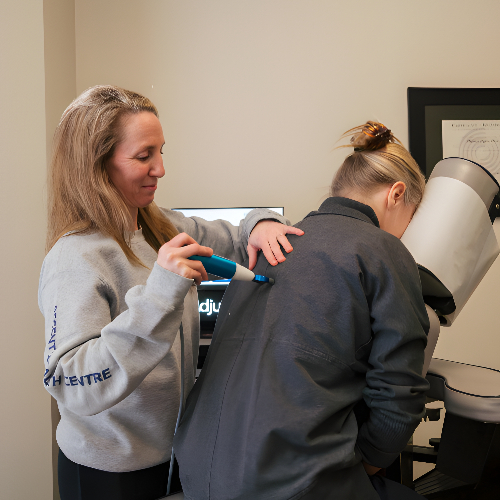 class-IV-laser-therapy-Regent-Health-Centre-Hamilton-ON-500x500